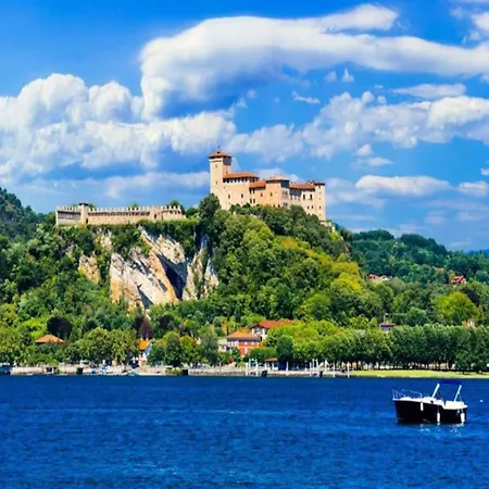 Romantic View Base In Germignaga